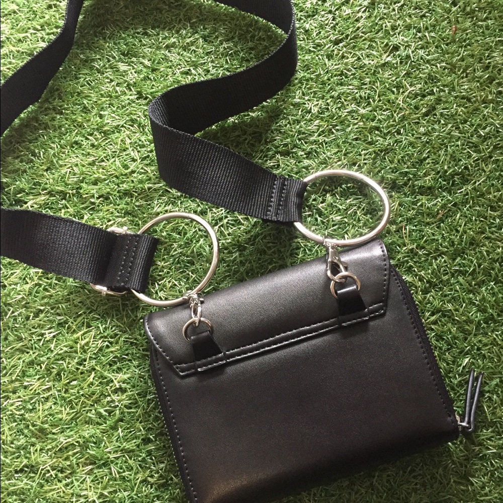 Urban outfitter black leather crossbody bag wallet - Picture 3 of 11